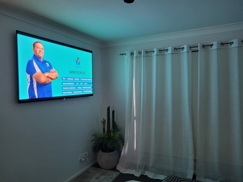 A screen with technician - Darrel, and a listing of his services, including antenna installation