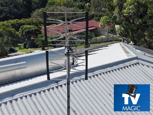 An antenna repaired by Carl - TV Magic