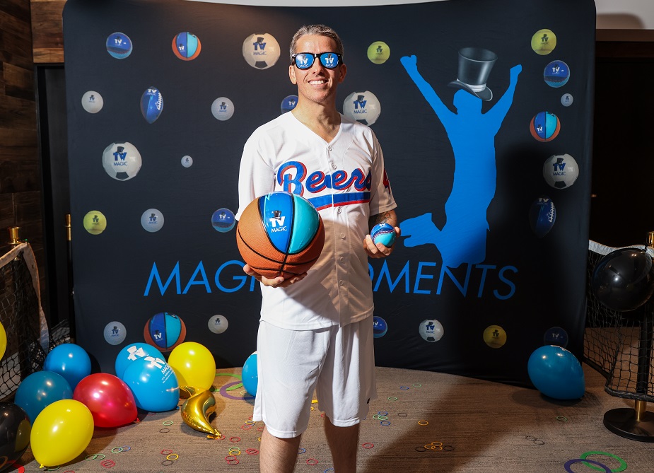 Gordon Tidy at Magic Moments
