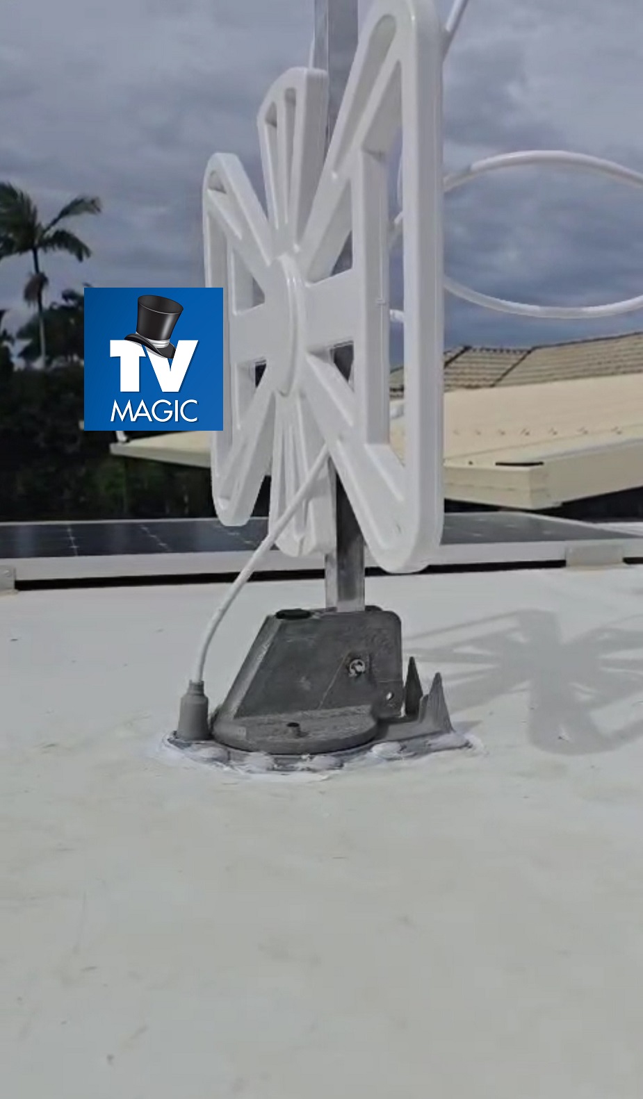 Caravan Motorhome Antenna installation 4