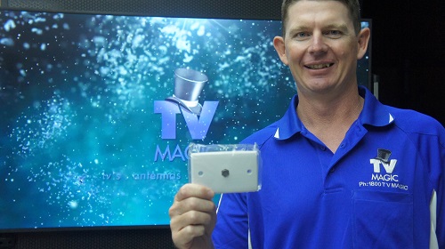 Technician holding a TV point