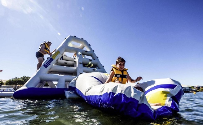 Announce Franchisee of the year for 2017 